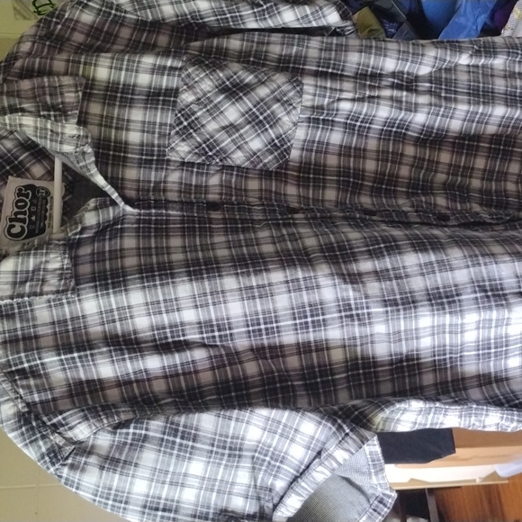 Men's 2X Chor Short Sleeve Button Up - Picture 2 of 3